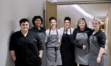 A team made only of women – except for sommelier Marco Tufo – at Artifex inside Hotel Feuerstein in Val di Fleres, Brennero. Left to right, chef Tina Marcelli, her wife Kim Marcelli, Stefanie Jehle, Valentina Lovi who takes good care of the dining room, bread maker Angela Martinelli, sous and pastry chef Sandra Kofler. Photo by Tanio Liotta
