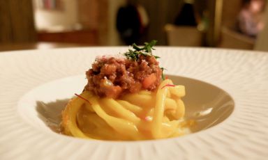 Grissini bolliti Milano (un omaggio ai due maestri Bartolini e Ribaldone), il piatto di Federico Sgorbini, chef del neonato Villa Naj a Stradella (Pavia). Foto dei piatti di Tanio Liotta
