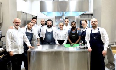 Lo staff al completo del nuovo Terrammare a Milano. Da sinistra Peppe Barone, Peppe Puccia, Francesco Gambacorta, Peppe Venezia, Ninni Radicini, Stefania Lattuca, Carmelo Gambacorta, Saidur Rahuman, Caterina Pulvirenti, Daniele Spadola. Foto Tanio Liotta
