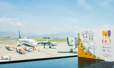 East Lombardy a Orio al Serio: i passeggeri in transito oltre a poter acquistare la selezione di prodotti della Lombardia Orientale potranno gustare un piatto d’autore firmato ogni mese da un grande cuoco (Foto Sonia Santagostino)
