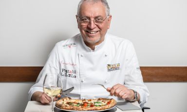 Il maestro pizzaiolo Enzo Coccia de La Notizia di Napoli. Tutte le foto sono di&nbsp;Alessandra Farinelli
