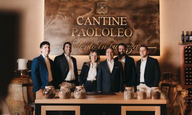 Francesco, Stefano, Paolo (con a fianco la moglie Roberta D’Arpa), Nicola e Alessandro Leo
