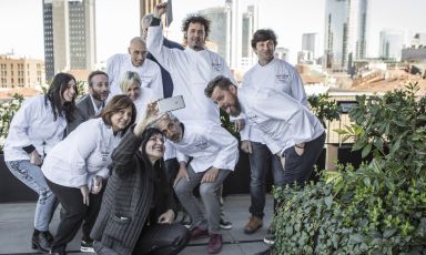 Il gruppo di chef che sarà protagonista di Fish & Chef, ottava edizione. La manifestazione è nata da un'idea di Leandro Luppi, che ne è instancabile motore
