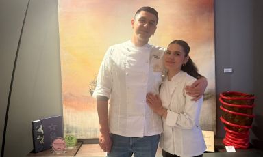 Flavio Lucarini e Aurora Storari, compagni nella lavoro e nella vita al ristorante Hémicycle di Parigi, una stella Michelin
