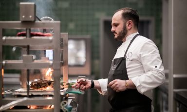 Antonio Arcieri, nato in Calabria nel 1988 e cresciuto in Lombardia: dal 2019 è lo chef di Arco by Paco Pérez a Danzica
