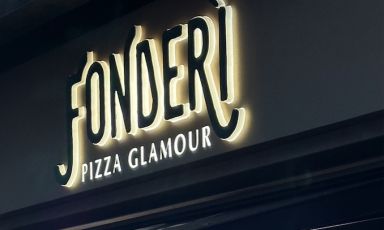 Fonderì Pizza Glamour si trova a Napoli in Via Michelangelo da Caravaggio - 52/A 
Instagram Fonderì Pizza Glamour
