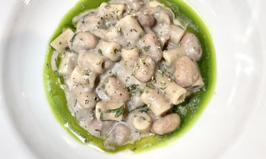 Cannarozzedi cu a fagiola frisca, un piatto essenziale, genuino eppure memorabile di Hostaria, il ristorante di Dario Finocchiaro a Montepaone Lido (Catanzaro)
