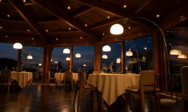 La splendida sala del ristorante Visione Restuarant&Living in località Tre Stelle (Cuneo)
