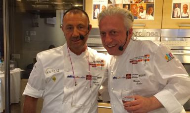 Fortunato Nicotra of Felidia and Davide Scabin of Combal.zero in Rivoli (Torino), the authors of a lesson focused on pasta: a soup with broken spaghetti for the Italian-American chef, two versions of precooked pasta (preserved in oil and in the pressure cooker) for the Piedmontese chef 