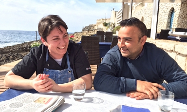Giusi Ruberti e Ivano Seclì, le due anime e i due motori del 24Re a Santa Maria di Leuca, ultimo lembo di Salento, e quindi di Italia, lungo la dorsale adriatica. Lì si toccano Adriatico e Ionio, per la precisione a Punta Méliso dove sorgono il santuario e la lanterna.
