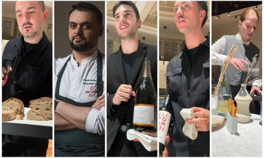 Parte della squadra affiatata del ristorante I Portici all'interno dell'hotel in Via dell'Indipendenza a Bologna
