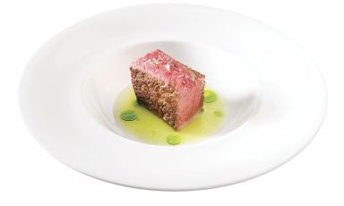 Rib steak in broth from Riccardo Camanini (ph Brambilla-Serrani)
