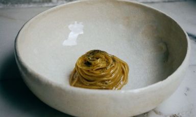 Spaghetto agli scarti di pesce, la pasta delle feste di Lorenzo Vecchia