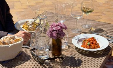 La tavola dell'Osteria dell'Elefante&nbsp;a Torrimpietra, frazione di Fiumicino (Roma)
