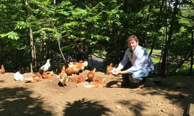 With Cesare Battisti from Ratanà, discovering Uova di Selva [Forest eggs] from La Gramola, in Valtellina
