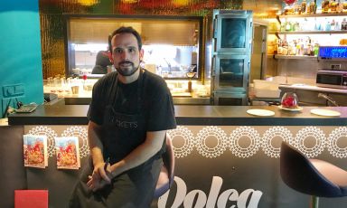 Fran Agudo, catalano, 30 anni. E' entrato come stagista da Tickets, il più famoso ristorante dei fratelli Adrià a Barcellona. Dal 2014 è stato affiancato ad Albert Adrià come chef
