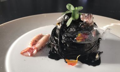 Mare di plastica, il piatto presentato da Gianfranco Pascucci&nbsp;(Pascucci al Porticciolo, Fiumicino, Roma) nella sua trasferta a Identit&agrave; Golose Milano
