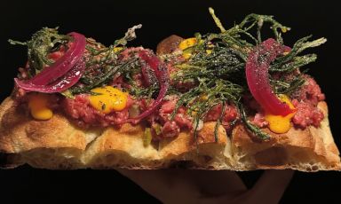 La pizza romana, sottile, sottile e super croccante di Lab Marghereat a Perugia

