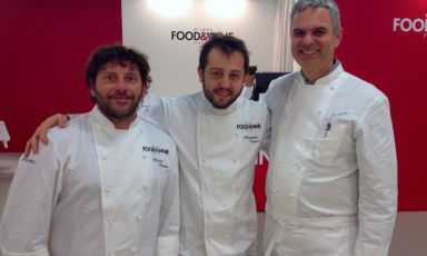 Cesare Battisti del Ratan&agrave;, Alessandro Negrini di Aimo e Nadia e Pietro Leemann del ristorante Joia. Sono i primi 3 protagonisti del Milano Food&Wine Festival, aperto ieri in via Gattamelata. La kermesse, quasi concomitante con Identit&agrave; Milano, proceder&agrave; oggi e domani. Programma e biglietti qui