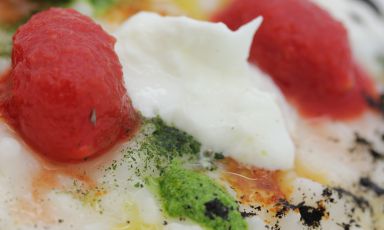 Il Riso mantecato al gusto di pizza margerita: la ricetta di Alfredo Russo per Identità Golose
