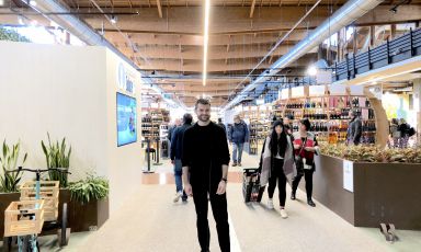 Enrico Bartolini al Fico Eataly World di Bologna, nell'area antistante il suo ristorante Cinque
