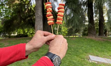 Gli Stuzzicareddi con sarzizzu e taralli
