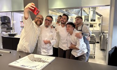 Al pass di Identità Golose Milano anche i selfie con la brigata riescono meglio: parola di Vitantonio Lombardo e Salvatore Gatta
