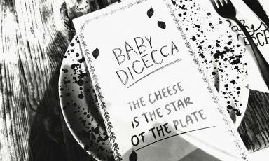 Il payoff sul menu di Baby Dicecca nella Foresta Mercadante a Cassano delle Murge, in provincia di Bari (tel. +39 376 0944402): The cheese is the star of the plate
