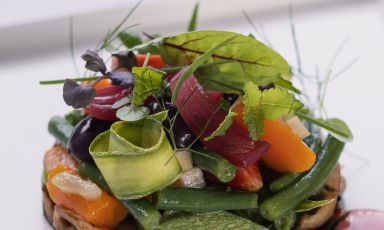 Scapece di melanzane, frutta, verdure e pomodoro San Marzano​: il piatto dell'estate di Domenico Iavarone
