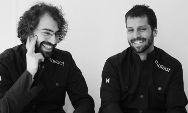 Adrià Colominas e Juan Manuel Umbert, rispettivamente CTO e CEO di Makeat, di cui sono co-fondatori
