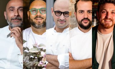 I cinque protagonisti del talk "La grande Calabria fuori dalla Calabria" organizzato da Identità Golose alla Bob Fest 2025: da sinistra Anthony Genovese, Simone Cantafio, Salvatore Morello, Matteo Aloe, Umberto Oliva
