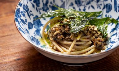 Spaghetti, chiocciole al limone, cicoria e the: il piatto dell'estate di Senio Venturi
