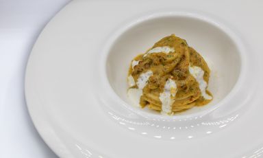 Spaghetto ai ricci di mare, burrata e fichi​: la ricetta dell'estate di Daniele Patti
