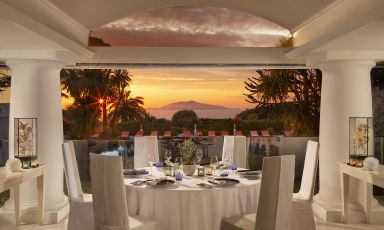 L'Olivo, il ristorante gourmet del Jumeirah Capri Palace, è l'unico due Stelle Michelin di Capri
