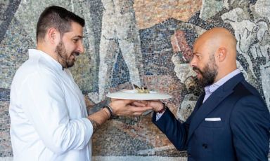 Luca Magnani e Piero Pompili, rispettivamente chef e oste del nuovo ristorante Valentino a Ravenna
