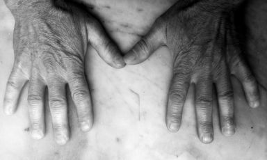 Le mani di Giuseppe Manzani, il pugliese che strega Parigi col suo olio