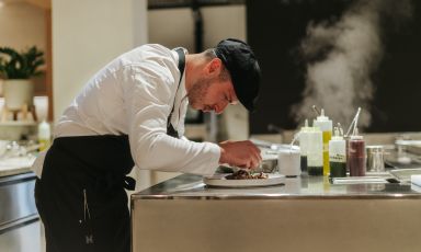 Marco De Benedictis, 29 anni e originario di Bari, è l'executive chef dell'Ama Stay 
