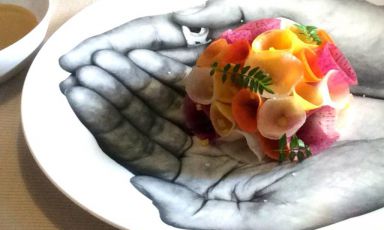 Un bellissimo piatto presentato alla scorsa edizione di The Vegetarian Chance: Mazzolino, ricetta di Hitoshi Sugiura
