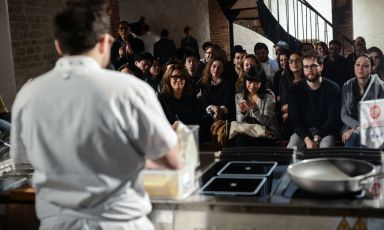 Ha luogo a Parigi, da&nbsp;sabato 25&nbsp;a luned&igrave; 27&nbsp;marzo, la quarta edizione in terra francese di Cultural, Festival della Cultura Alimentare ideato dal lucano&nbsp;Mauro Bochicchio per dare spazio al "fatto in Italia". Tra i relatori della 3 giorni, cuochi di spicco della cucina tricolore (e non solo) come Corrado Assenza, Roberto Petza, Angelo Sabatelli...
