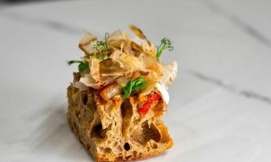 Nero che picchia forte, un antipasto che ci ha conquistato, alla pizzeria Agape di Cetraro (Cosenza)
