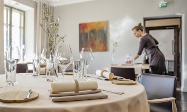 The dining room at restaurant Olo in Helsinki, Finland, one Michelin star (photo myhelsinki.fi)
