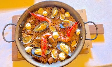 Paella di fregula sarda del Refettorio, che bont&agrave; al ristorante Al Refettorio di&nbsp;Alghero (Sassari), chef Cristiano Andreini
