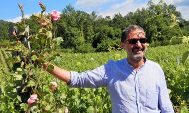 Paolo Chirillo, proprietario dell'azienda vitivinicola Le Moire, di Motta Santa Lucia, in provincia di Catanzaro. Ha lasciato il Piemonte per tornare nella terra della sua famiglia 
