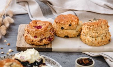 Gli scones sono tra le specialità che incontrerete più spesso a York: questi sono di Parlormade Café and Scone House
