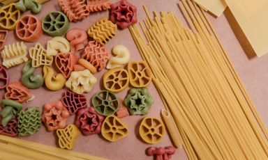 Una cucina italiana all'estero fuori dai clich&eacute;: &egrave; quella che emerge dal&nbsp;rapporto&nbsp;The Italian Table Abroad, voluto dalla&nbsp;Fipe in previsione della Giornata della Ristorazione 2026
