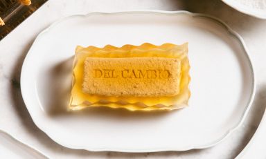 Il paté del ristorante Del Cambio di Torino. Lo storico ristorante, che proprio l'altroieri ha festeggiato i suoi 268 anni, ha inaugurato il nuovo corso, con Diego Giglio come chef e la scelta di proporre i grandi piatti della classicità sabauda, ovviamente riletti con le lenti della contemporaneità
