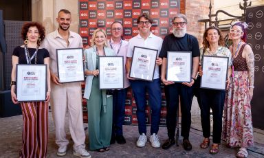 I protagonisti del convegno a Pizza in Piazza, a Vicenza: da sinistra la moderatrice (e autrice di questo articolo) Giusy Ferraina, poi&nbsp;il pizzaiolo Luca Cornacchia, la giornalista Antonella Amodio, l'organizzatore dell'evento Raffaele Savarise, i pizzaioli Renato Bosco e&nbsp;Daniele Campana, la giornalista Pina Sozio e Cecilia Tonello, a sua volta organizzatrice dell'evento
