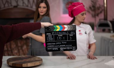 Un ciak di Pizza Girls, programma televisivo che dà finalmente visibilità al mondo della pizza al femminile
