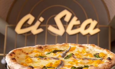 La pizzeria di Ci Sta arriva a Milano nel maggio del 2021 in via Procaccini, per raddoppiare con una nuova sede a partire dallo scorso ottobre in zona Brera
