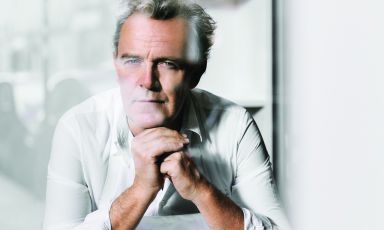 Alain Passard, 62 anni, dal 1986 chef del ristorante Arpège in rue de Varenne 84, Parigi, 3 stelle Michelin ininterrotte dal 1996 (ritratto di Douglas McWall)
